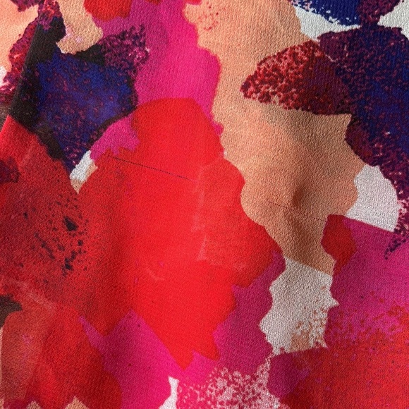 Banana republic red watercolor wrap top sheer - Picture 9 of 9